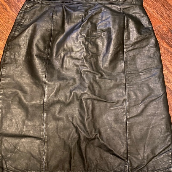 Genuine Leather skirt - Women’s size 11/12 - Picture 1 of 7